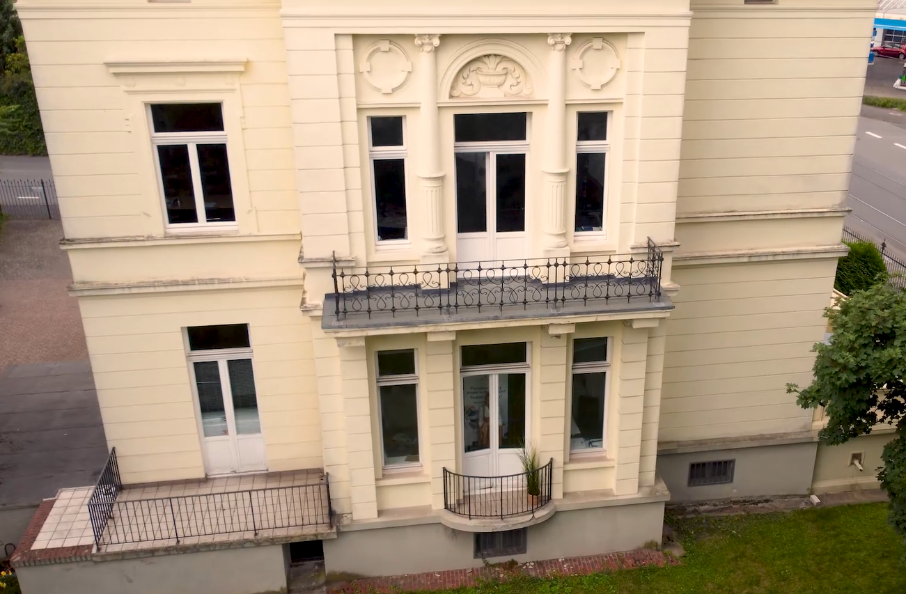 Platynowy debiut Miete Dein Zimmer na IO2025!